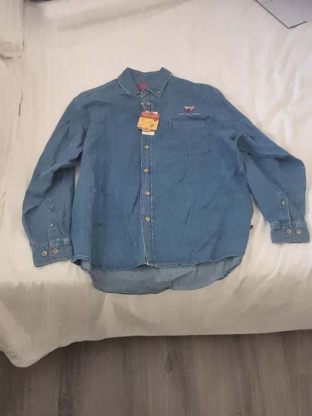 Moose Creek Denim Shirt Size M Fortune Valley Casino